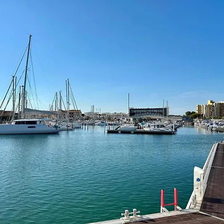 Large With Sleeping Area * Carnon-Plage