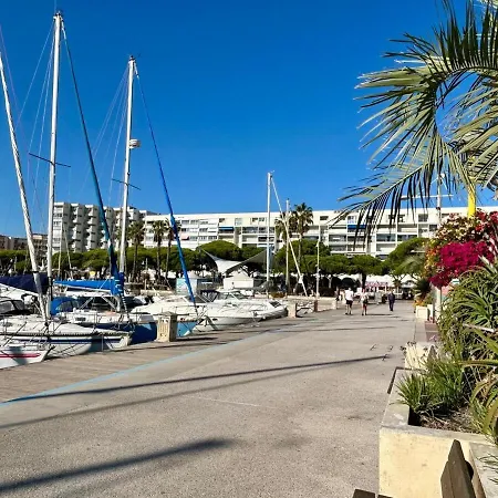 Lejlighed Large With Sleeping Area *